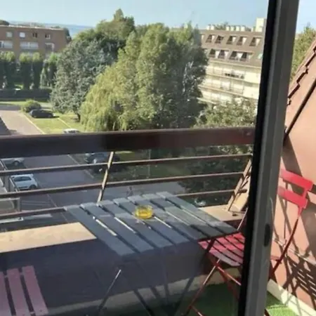 Apartmán Bright With Sea View
